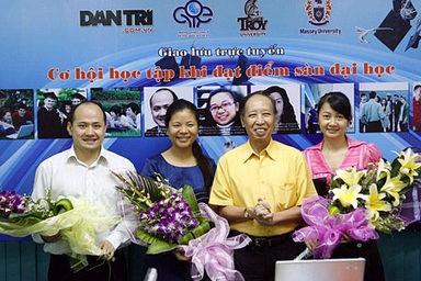 “Bằng cấp ĐH Troy, Massey liên kết ĐH Kinh tế, ĐHQGHN được công nhận trên thế giới”