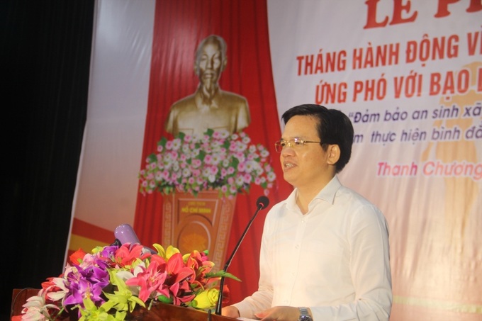 Ông Bùi Văn Hưng, Phó giám đốc sở Lao động-Thương binh và xã hội Nghệ An, phát biểu lễ phát động.
