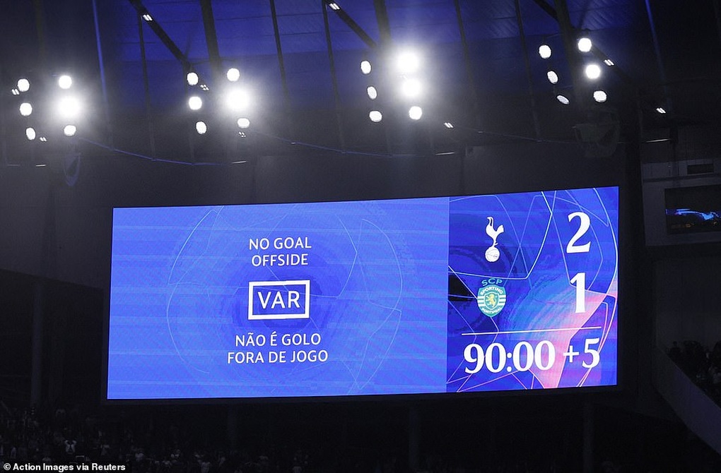 Tottenham rơi vé đi tiếp, HLV Conte nổi khùng với trọng tài - 14 Tottenham rơi vé đi tiếp, HLV Conte nổi khùng với trọng tài - 14