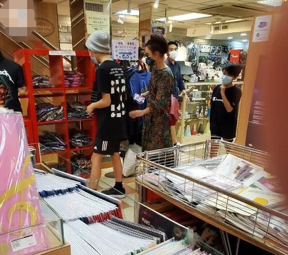 Hạnh phúc giản đơn của “mẹ ba con” Trương Bá Chi - 5