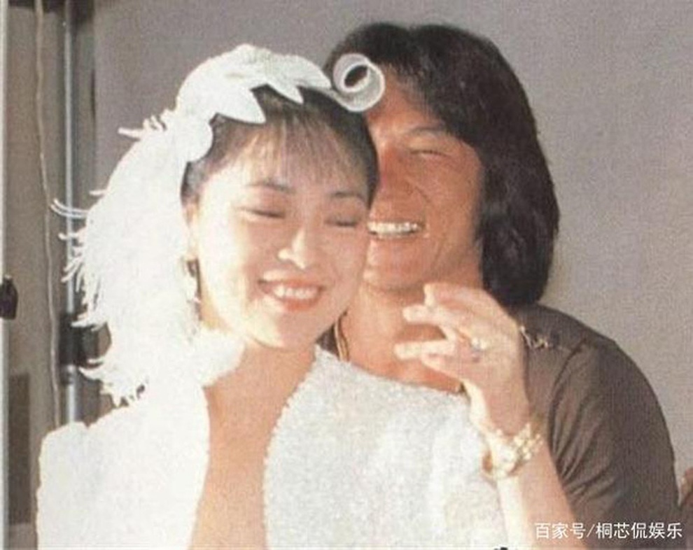 Người vợ hi sinh cả thanh xuân vì chồng của vua võ thuật Thành Long - 5 Người vợ hi sinh cả thanh xuân vì chồng của vua võ thuật Thành Long - 5