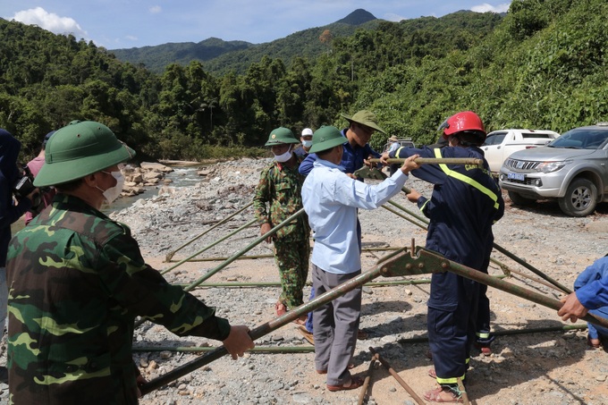 Bắt đầu tìm kiếm nạn nhân mất tích tại Rào Trăng, giai đoạn 5 - Ảnh 10.