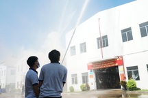 Bình Dương: 300 người diễn tập chữa cháy và cứu nạn cho công nhân