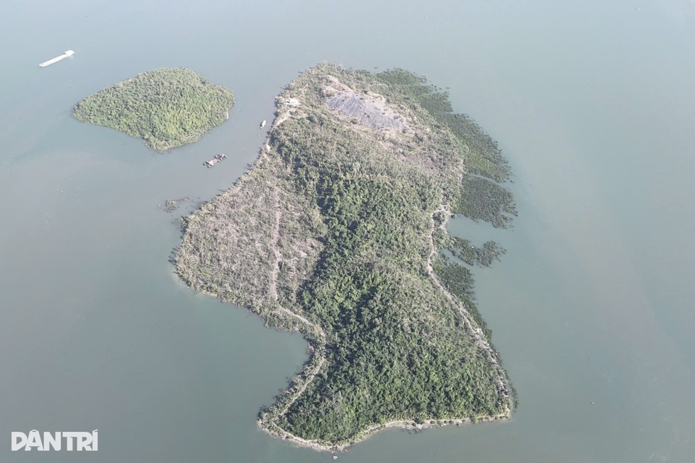 Dự án triệu đô trên hòn đảo ở Quảng Ninh bị bỏ hoang - 1 Dự án triệu đô trên hòn đảo ở Quảng Ninh bị bỏ hoang - 1
