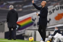 Pep Guardiola bất lực toàn tập trước “đặc sản” của Mourinho