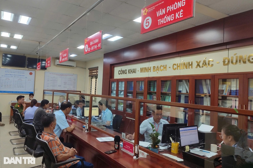 Ngày đầu vận hành thử chính quyền 2 cấp ở Quảng Ninh - 3 Ngày đầu vận hành thử chính quyền 2 cấp ở Quảng Ninh - 3