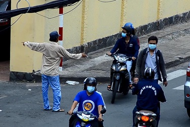 Bài 1: Bát nháo “cò” khám bệnh ở bệnh viện da liễu TPHCM