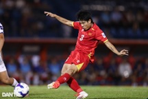 Quang Hải rút lui, HLV Kim Sang Sik gọi thêm cầu thủ Việt Nam gặp Man Utd