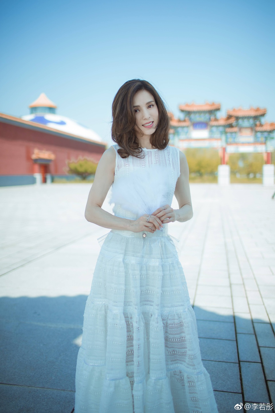 “Tiểu Long Nữ” Lý Nhược Đồng trẻ đẹp đáng ngưỡng mộ! - 14 “Tiểu Long Nữ” Lý Nhược Đồng trẻ đẹp đáng ngưỡng mộ! - 14