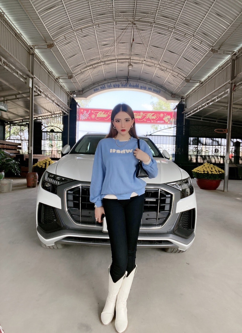Nữ sinh 21 tuổi sở hữu thân hình gợi cảm và đôi chân dài - 5 Nữ sinh 21 tuổi sở hữu thân hình gợi cảm và đôi chân dài - 5