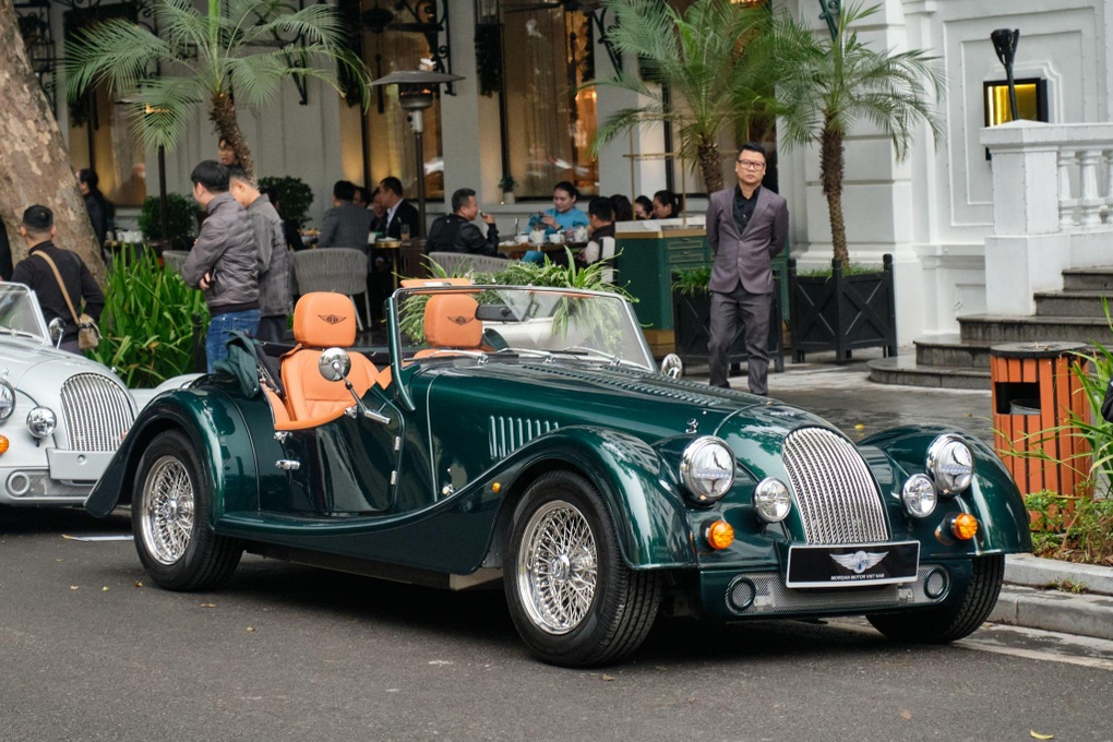 Loạt xe thể thao cổ điển Morgan bất ngờ đổ bộ thánh địa siêu xe Hà Nội - 16 Loạt xe thể thao cổ điển Morgan bất ngờ đổ bộ thánh địa siêu xe Hà Nội - 16