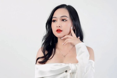 Nữ sinh "chạm" đến trái tim khán giả khi vào vai thi sĩ Xuân Quỳnh