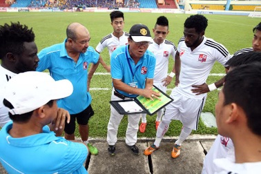 Đồng Nai xuống hạng, HLV Trần Bình Sự không từ chức