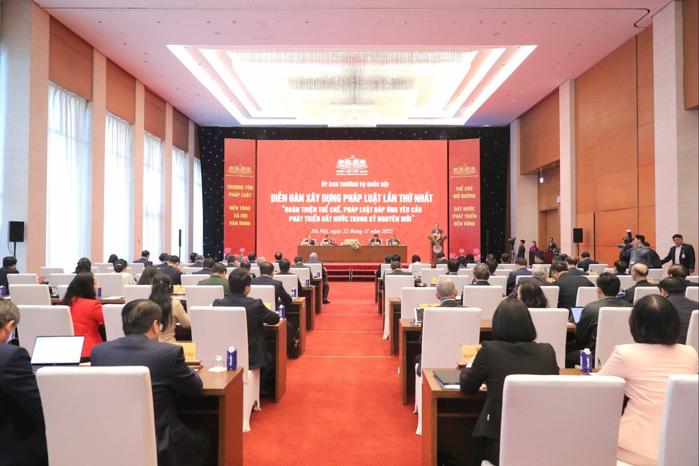 Kiên quyết chống tiêu cực và lợi ích nhóm trong xây dựng pháp luật - 3