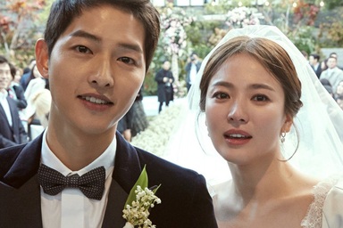Song Hye Kyo và Song Joong Ki diện đồ hiệu giá gần 3 tỉ đồng trong hôn lễ thế kỷ