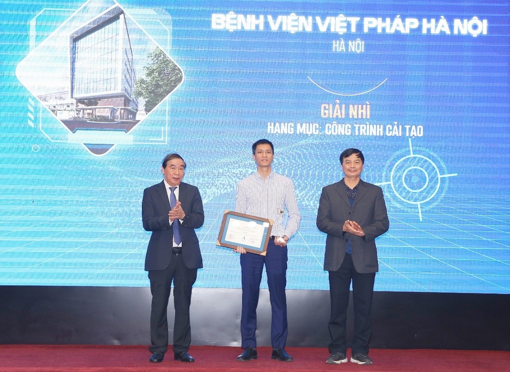 Bệnh viện Việt Pháp Hà Nội đạt danh hiệu Năng lượng xanh năm 2022 - 3 Bệnh viện Việt Pháp Hà Nội đạt danh hiệu Năng lượng xanh năm 2022 - 3