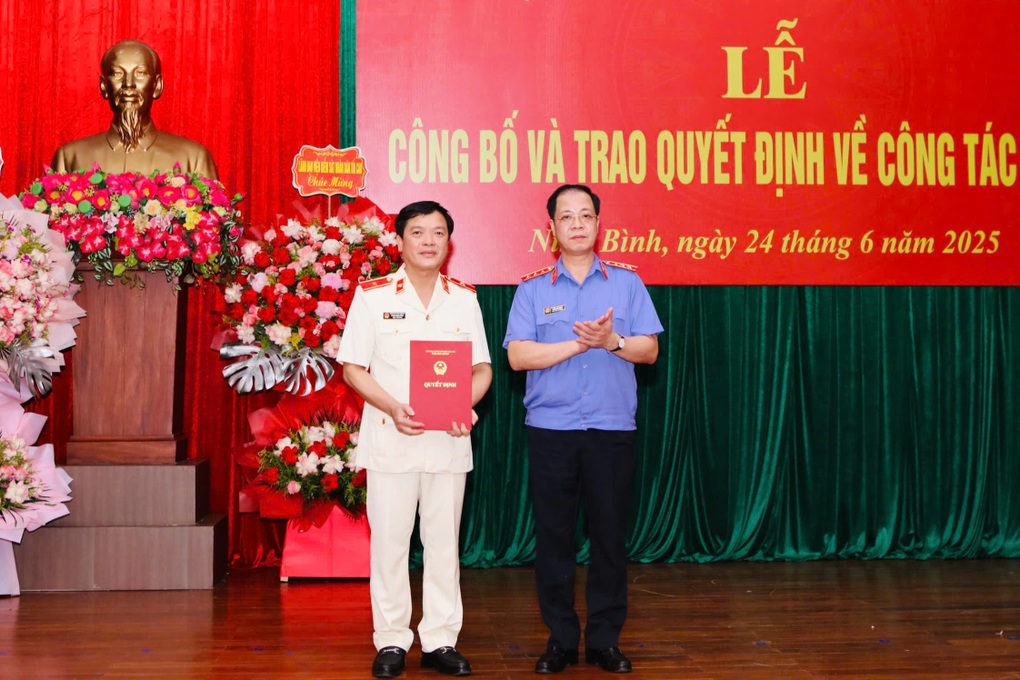 Bổ nhiệm Viện trưởng VKSND tỉnh Ninh Bình mới sau hợp nhất - 1 Bổ nhiệm Viện trưởng VKSND tỉnh Ninh Bình mới sau hợp nhất - 1