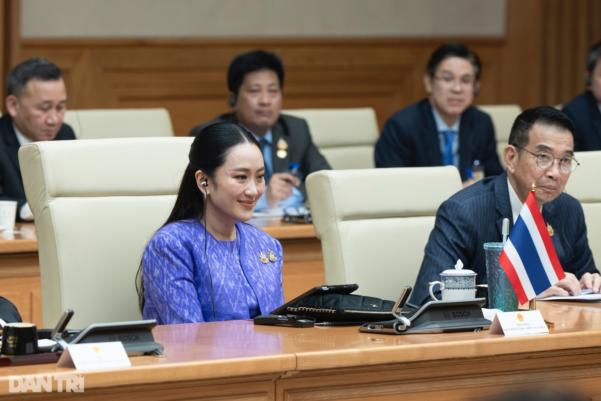 Trang trọng lễ đón Thủ tướng Thái Lan thăm chính thức Việt Nam - 13 Trang trọng lễ đón Thủ tướng Thái Lan thăm chính thức Việt Nam - 13
