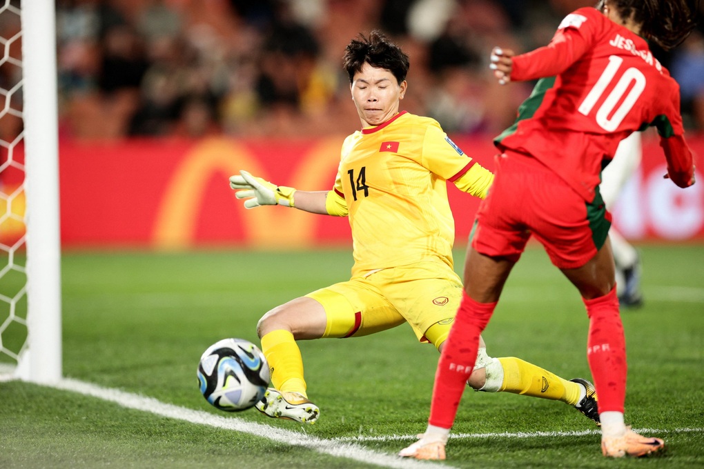 Thủ môn tuyển nữ Việt Nam lọt top xuất sắc ở World Cup - 1 Thủ môn tuyển nữ Việt Nam lọt top xuất sắc ở World Cup - 1