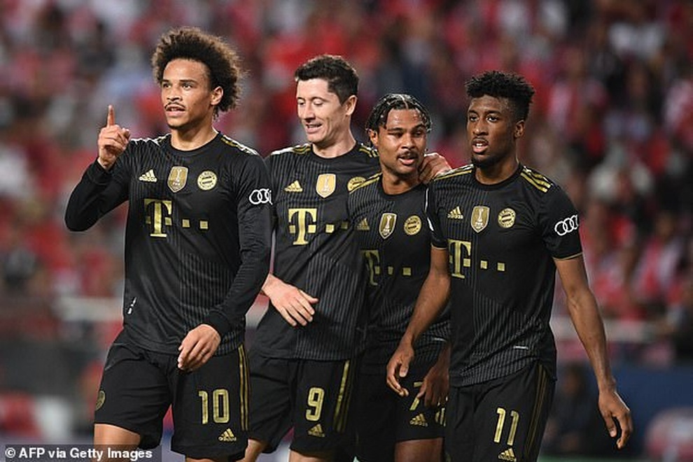 Barcelona nhọc nhằn giành 3 điểm, Bayern Munich hủy diệt Benfica - 14 Barcelona nhọc nhằn giành 3 điểm, Bayern Munich hủy diệt Benfica - 14