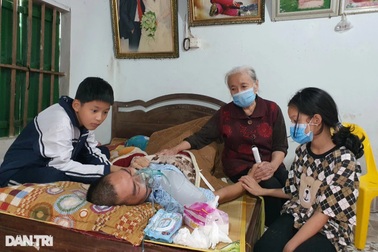 Người cha mắc u não ác tính đã đầu hàng trước số phận