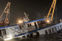 Thuyền trưởng tàu Vịnh Xanh đã cảnh báo hành khách mặc áo phao để ứng phó?