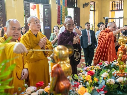 Đức Tăng thống Myanmar đến thăm Việt Nam mùa Phật đản 2024 - 5