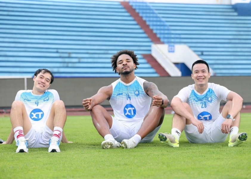 Xuân Son báo tin cực vui cho đội tuyển Việt Nam - 2