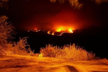 Truyền thuyết bí ẩn về những ngọn lửa không tắt 