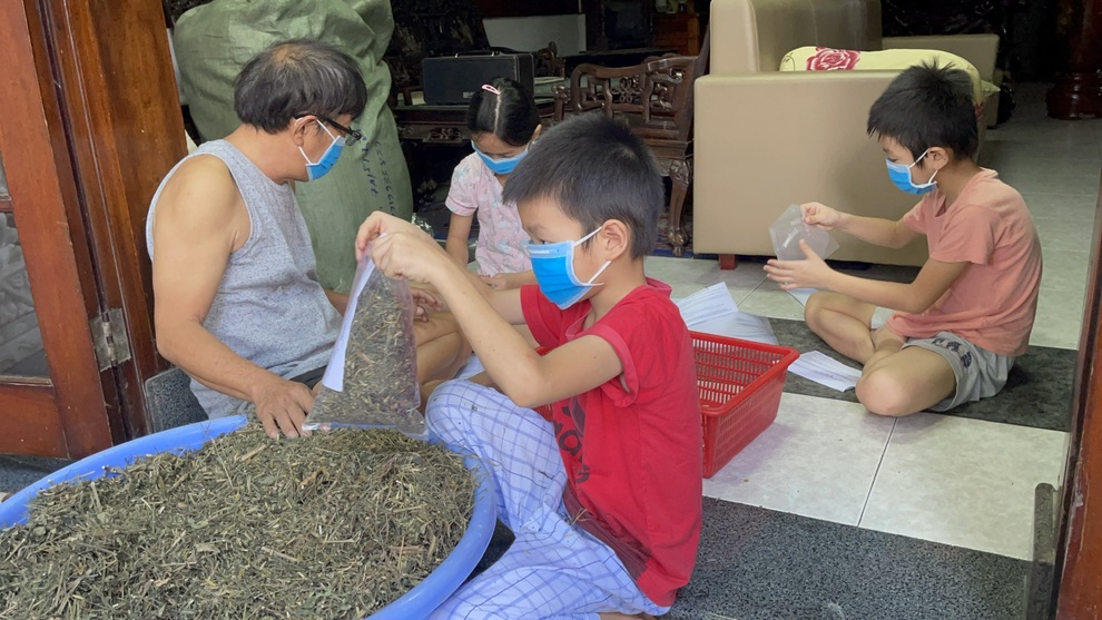 Sau cơn thập tử nhất sinh vì Covid-19, giám đốc đi đưa cơm trả ơn bác sỹ - 6 Sau cơn thập tử nhất sinh vì Covid-19, giám đốc đi đưa cơm trả ơn bác sỹ - 6