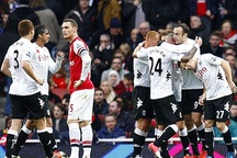 Arteta sút hỏng phạt đền, Arsenal chia điểm với Fulham