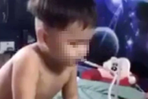 Người mẹ khai thích thú khi thấy nhân tình hành hạ con ruột ở TPHCM