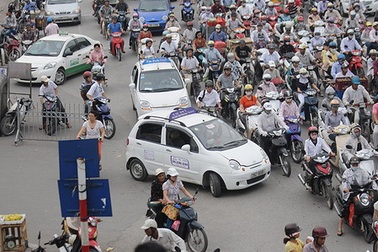 Xử phạt vi phạm hành chính khi không chuyển quyền sở hữu xe ôtô?