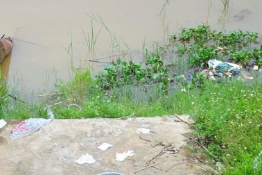 Đi câu cá, phát hiện thi thể không đầu, không tay chân