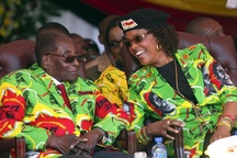 Người Zimbabwe đổ xô tới nông trang cựu đệ nhất phu nhân “Gucci” đào vàng