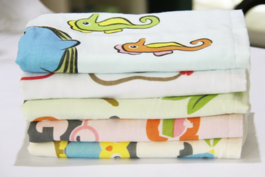 Rôm sảy ngày hè - nỗi lo của nhiều bà mẹ.