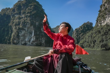 Trương Trần Anh Duy đầu tư 500 triệu đồng, đi 23 tỉnh thành thực hiện MV