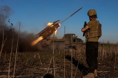 Nga dồn dập tấn công Kharkov, Ukraine cố bám trụ ở Pokrovsk