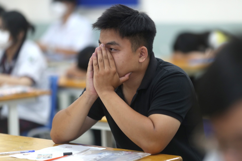 Bộ công an tiếp tục mở rộng điều tra vụ lộ đề thi tốt nghiệp THPT - 2 Bộ công an tiếp tục mở rộng điều tra vụ lộ đề thi tốt nghiệp THPT - 2