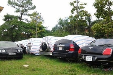 Nhiều ô tô trốn thuế theo diện “Việt Kiều hồi hương”