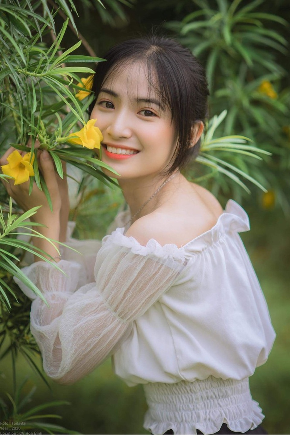 Vẻ đẹp trong veo tựa nàng thơ của nữ sinh trường CĐ Sư phạm Trung ương - 13 Vẻ đẹp trong veo tựa nàng thơ của nữ sinh trường CĐ Sư phạm Trung ương - 13