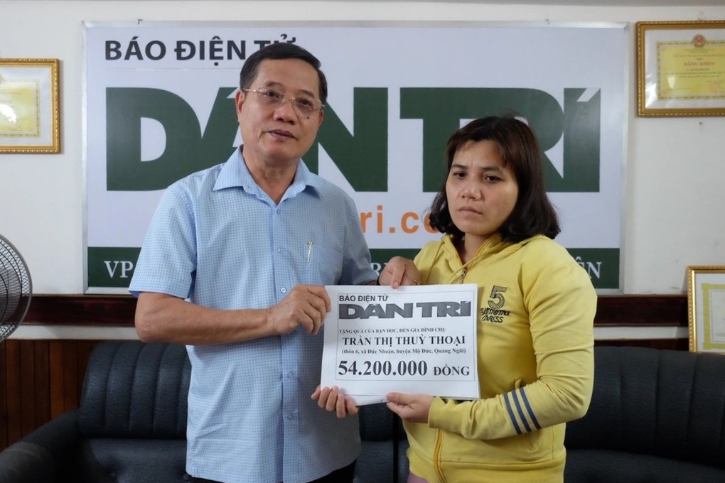 Niềm tin bền bỉ và sự sẻ chia suốt hành trình hàng chục năm - 1 Niềm tin bền bỉ và sự sẻ chia suốt hành trình hàng chục năm - 1