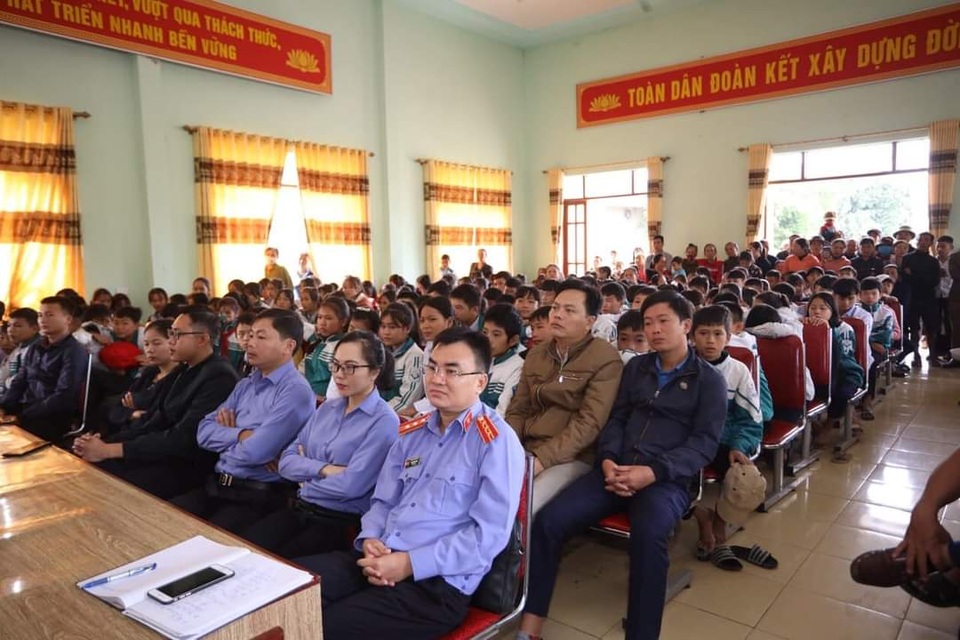 Đưa kiến thức pháp luật đến với thanh niên, học sinh - 2 Đưa kiến thức pháp luật đến với thanh niên, học sinh - 2