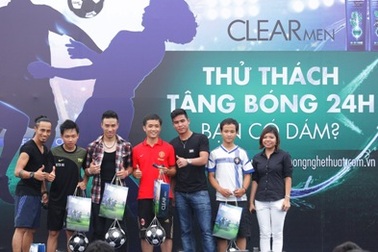 Cùng Clear Men tâng bóng nghệ thuật và nhận giải thưởng đến Tây Ban Nha