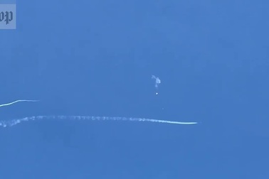 Mỹ bắn hạ khí cầu của Trung Quốc