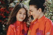 Mẫu nhí 10 tuổi cao 1,6m gợi ý trang phục đón Tết Giáp Thìn