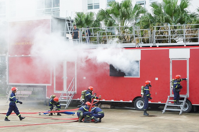 Tập đoàn Hưng Thịnh trao tặng gói trang thiết bị PCCC và cứu nạn, cứu hộ trị giá 22,1 tỷ đồng cho Công an - Ảnh 5.