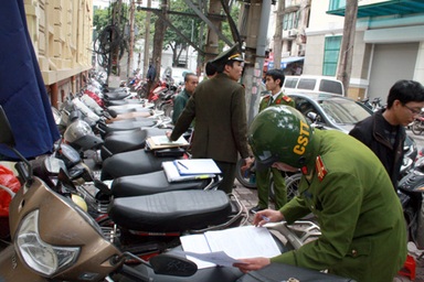 Đề xuất “cởi trói” cho một vài tuyến phố trông giữ phương tiện