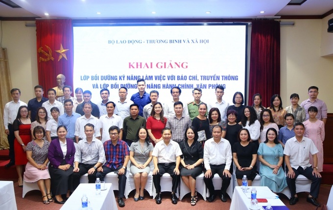 Trong thời gian diễn ra các đại biểu sẽ được trao đổi, thảo luận, liên hệ thực tiễn.