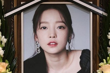 Bạn bè ấn tượng xấu với mẹ ruột của Goo Hara